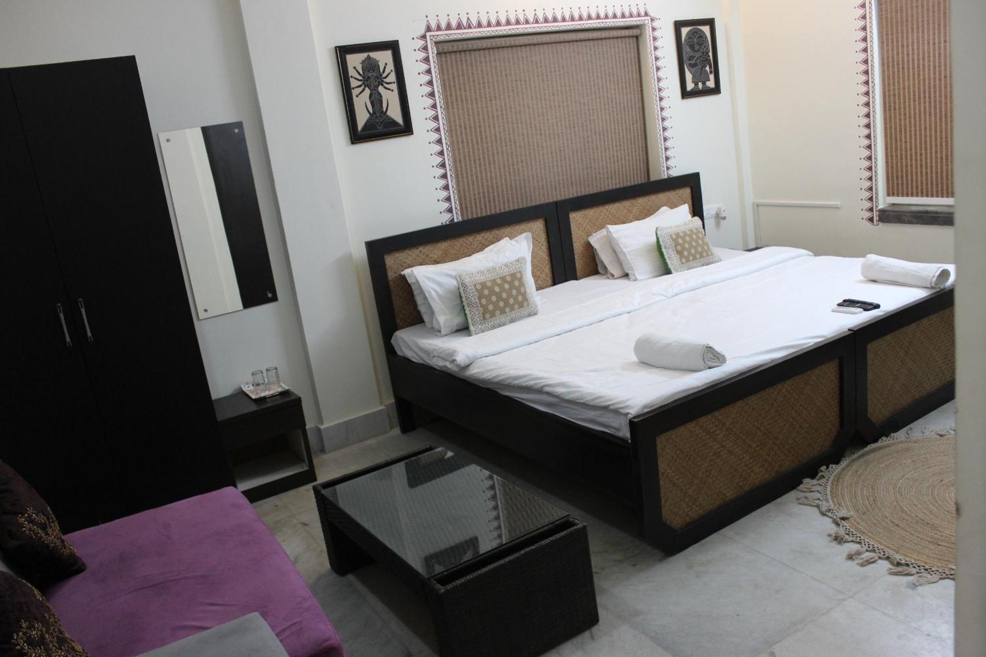 Hotel Kolam Shanti Niketan Luaran gambar