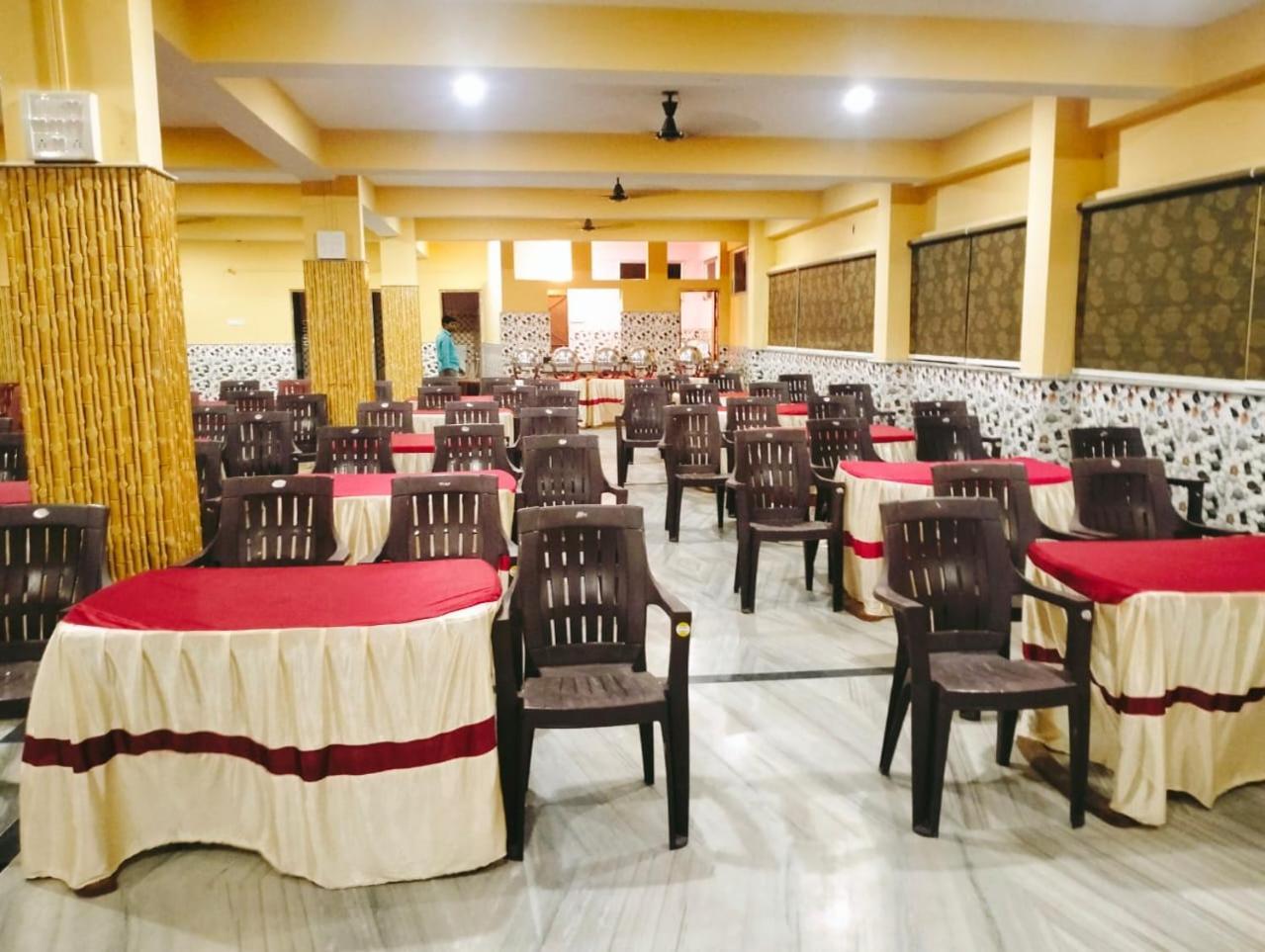 Hotel Kolam Shanti Niketan Luaran gambar